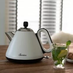 Inventum HW617W Retro Waterkoker 1.7L 2200W Wit/Zwart 9 Inventum HW617W Retro Waterkoker 1.7L 2200W Wit/Zwart -Bosch Winkel Inventum HW617W Retro Waterkoker 1.7L 2200W WitZwart 3